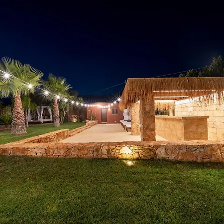 Con Piscina By Corallo Blu Salento فندق تافيانو